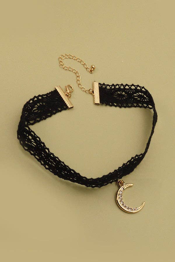 Heart Lace Choker
