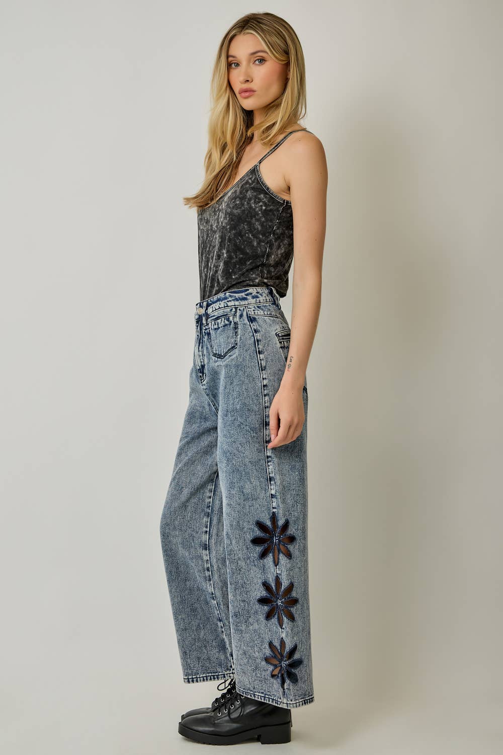Daisy Embroidered Wide Leg Jeans