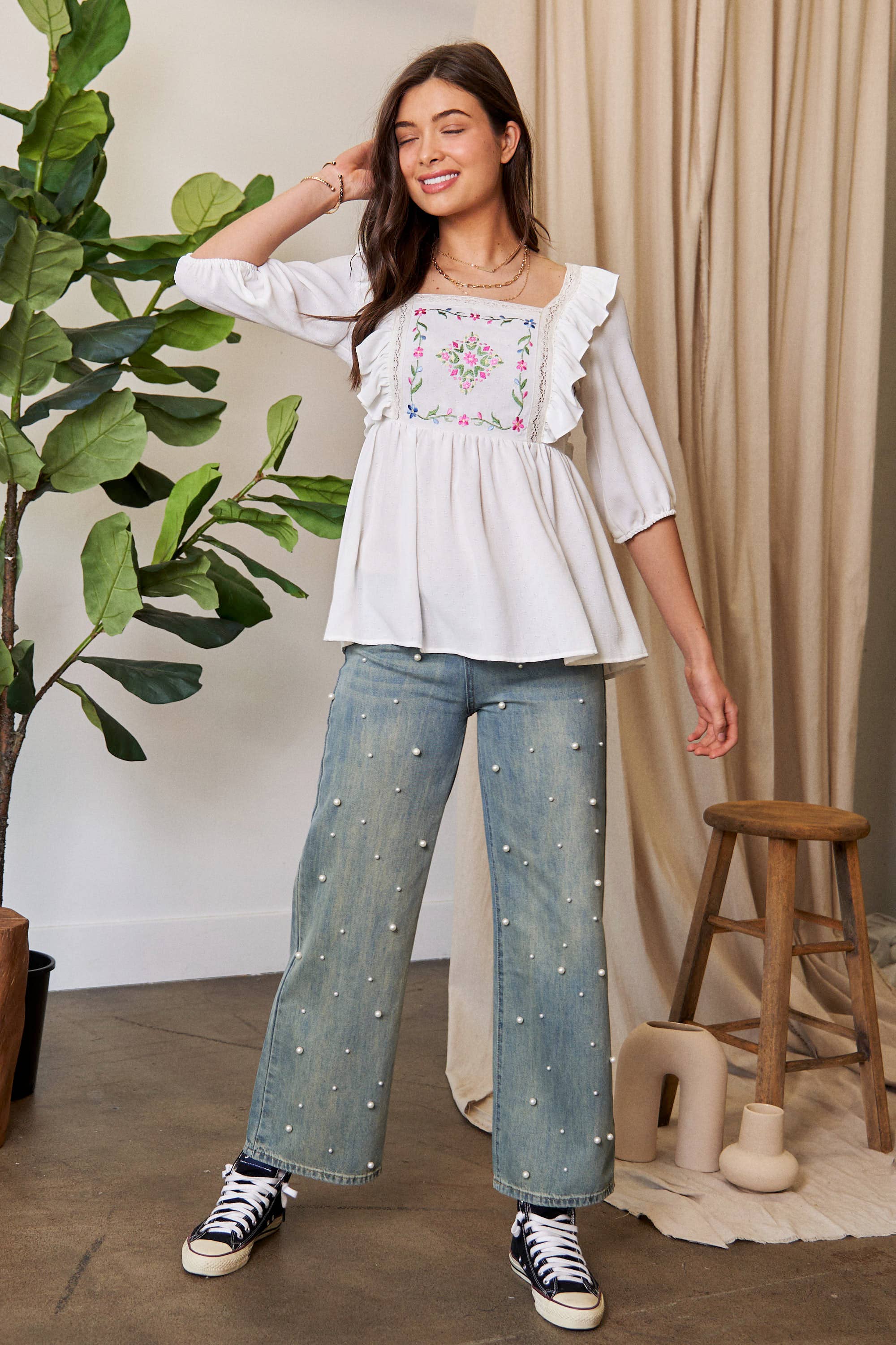 Plus Size Tie Back Floral Embroidery Top