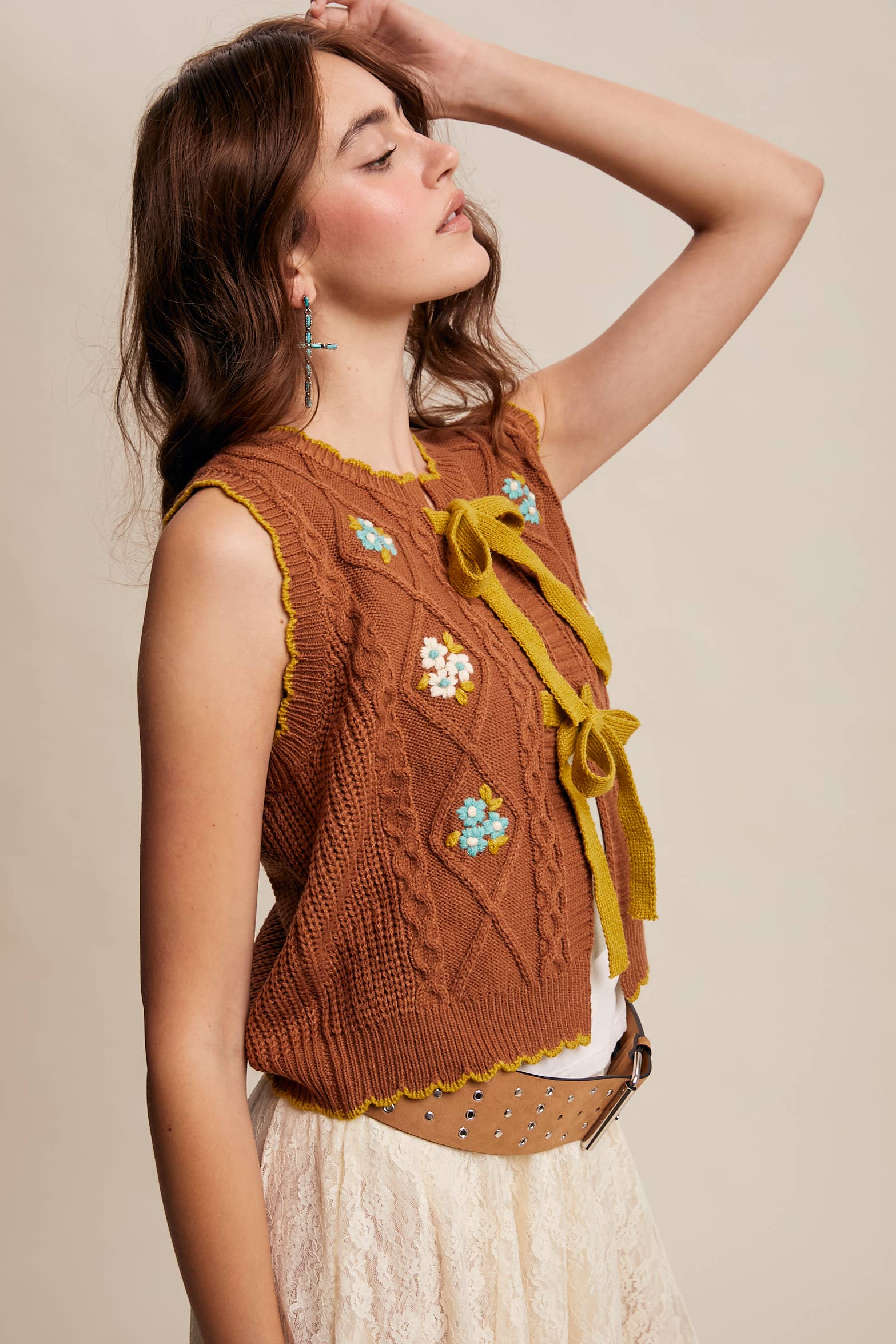 Bow-Tie Floral Knit Vest