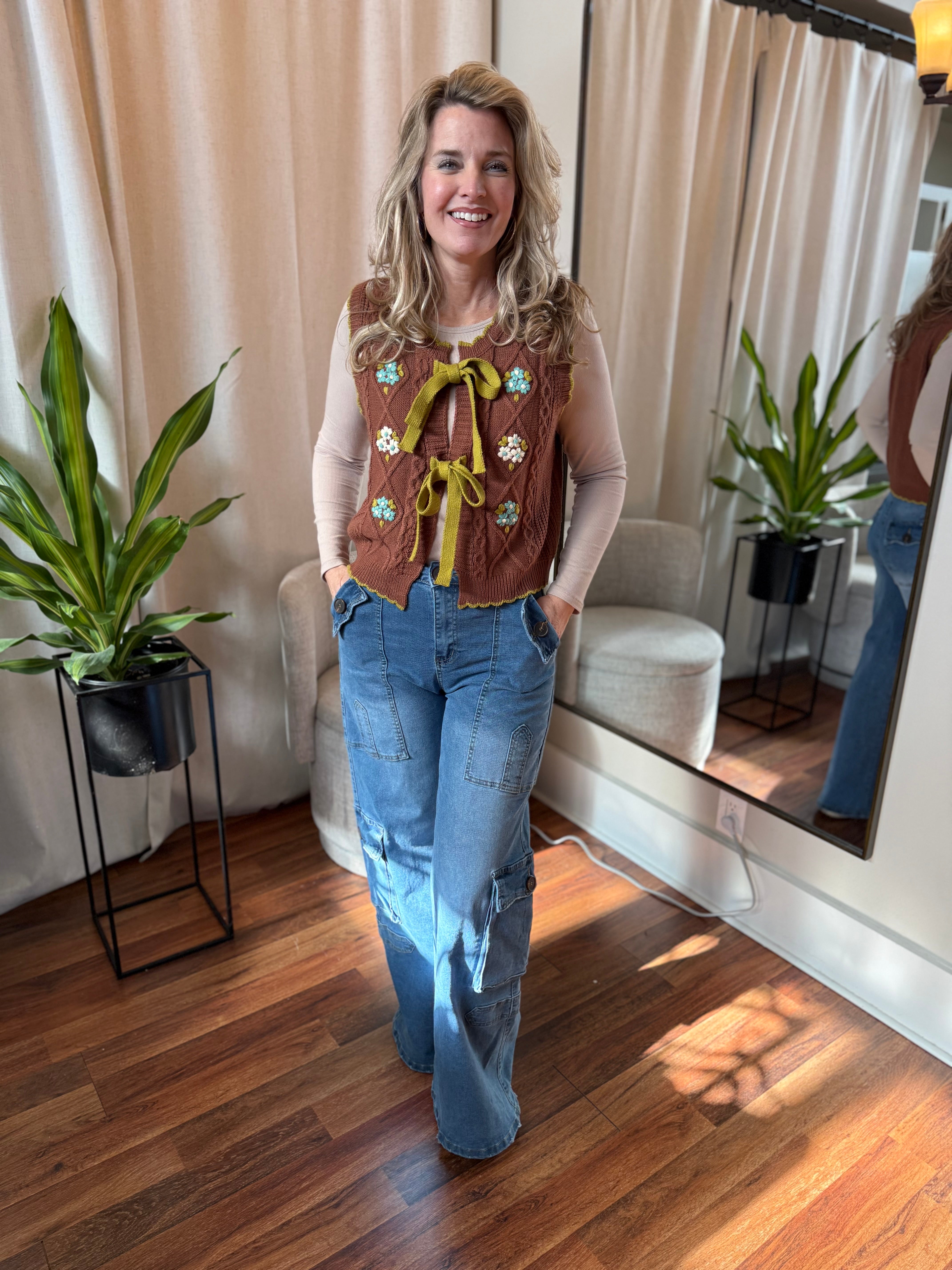 Bow-Tie Floral Knit Vest