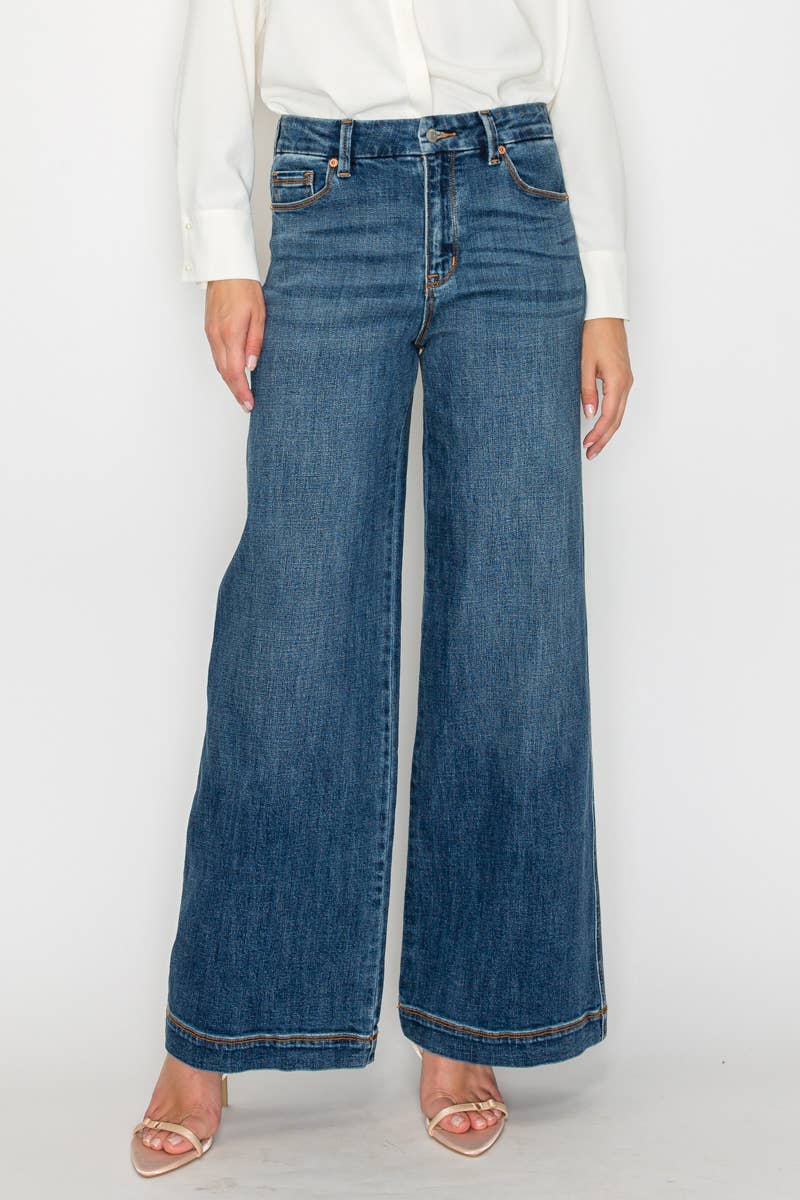 High-rise palazzo jeans detail - close-up of V belt loop detailing and flattering wide-leg drape