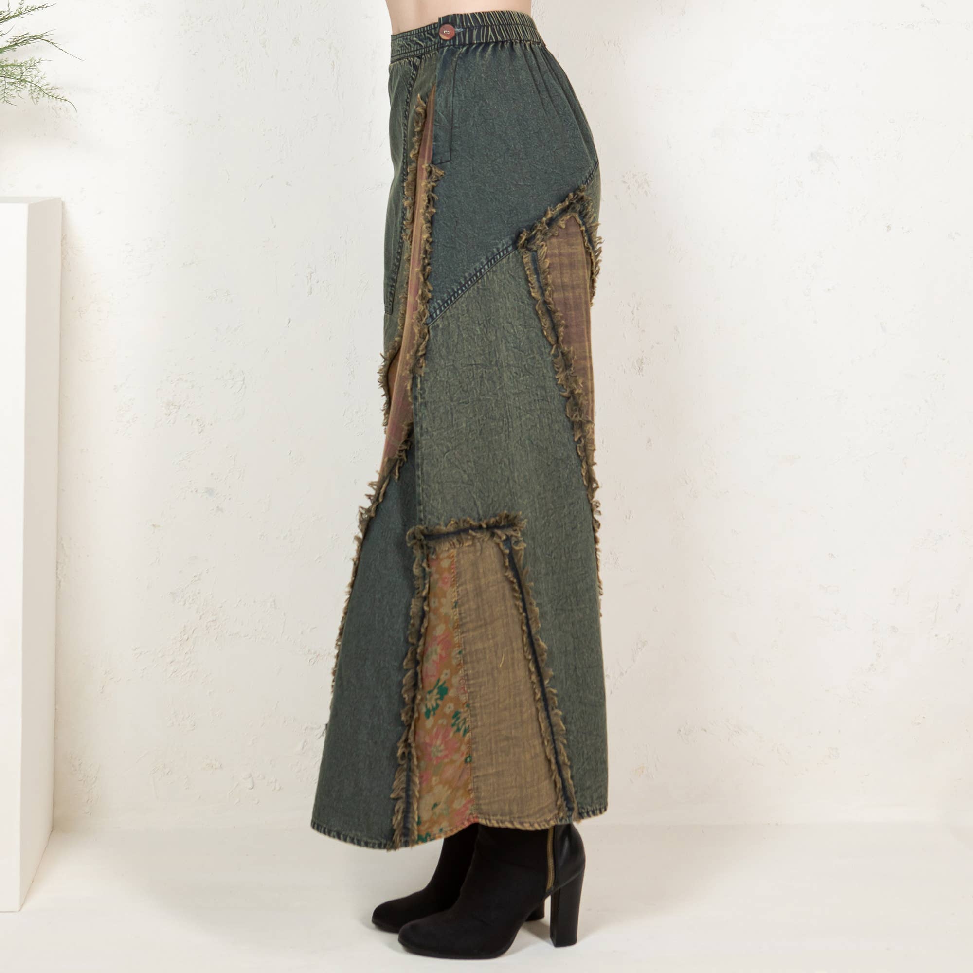 Western Sahara Dreams Skirt