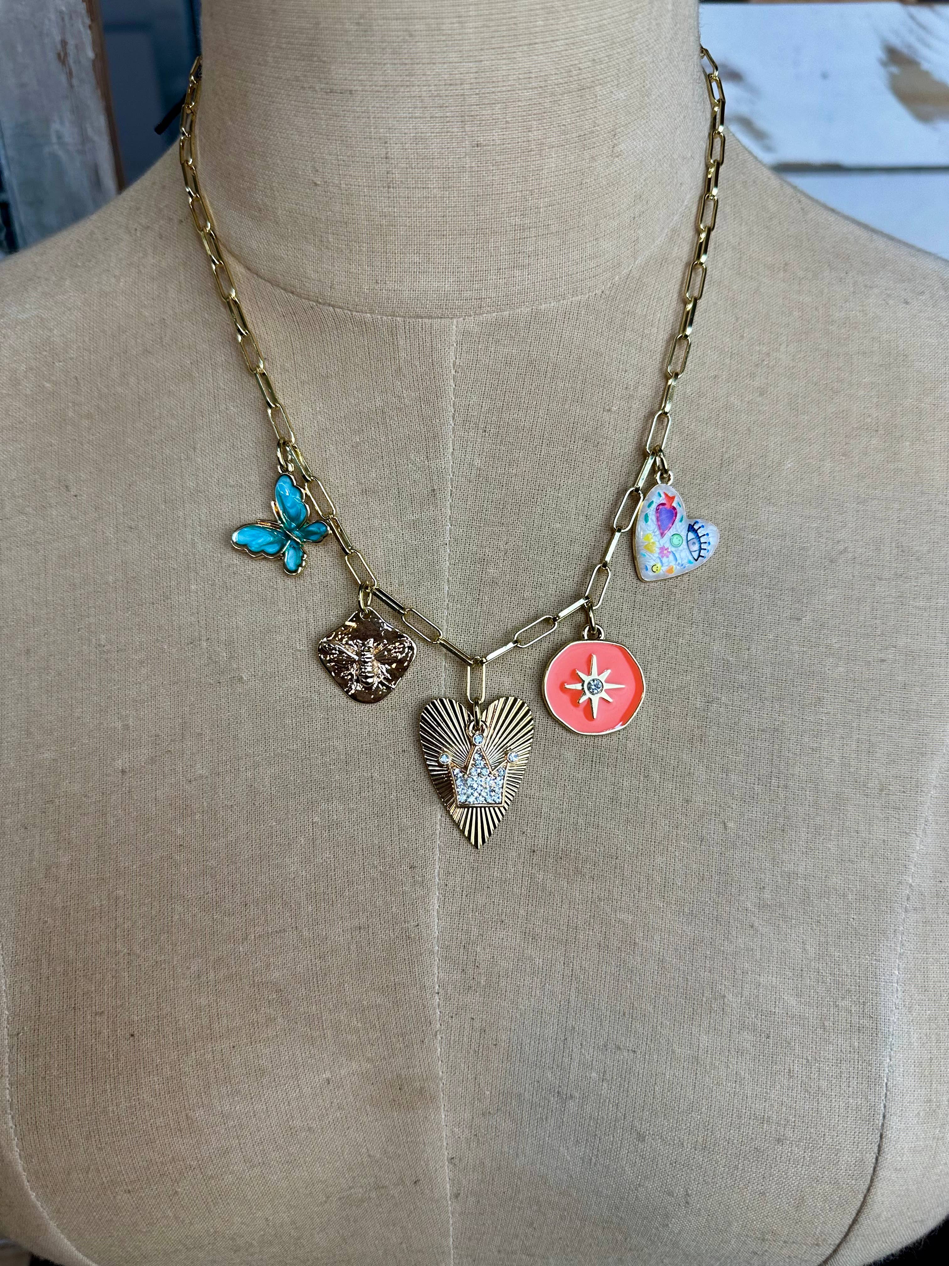 Bright Queen of Hearts - Necklace