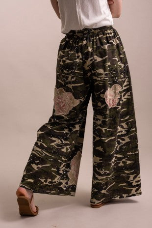Back view, full length silhouette, garment washed finish