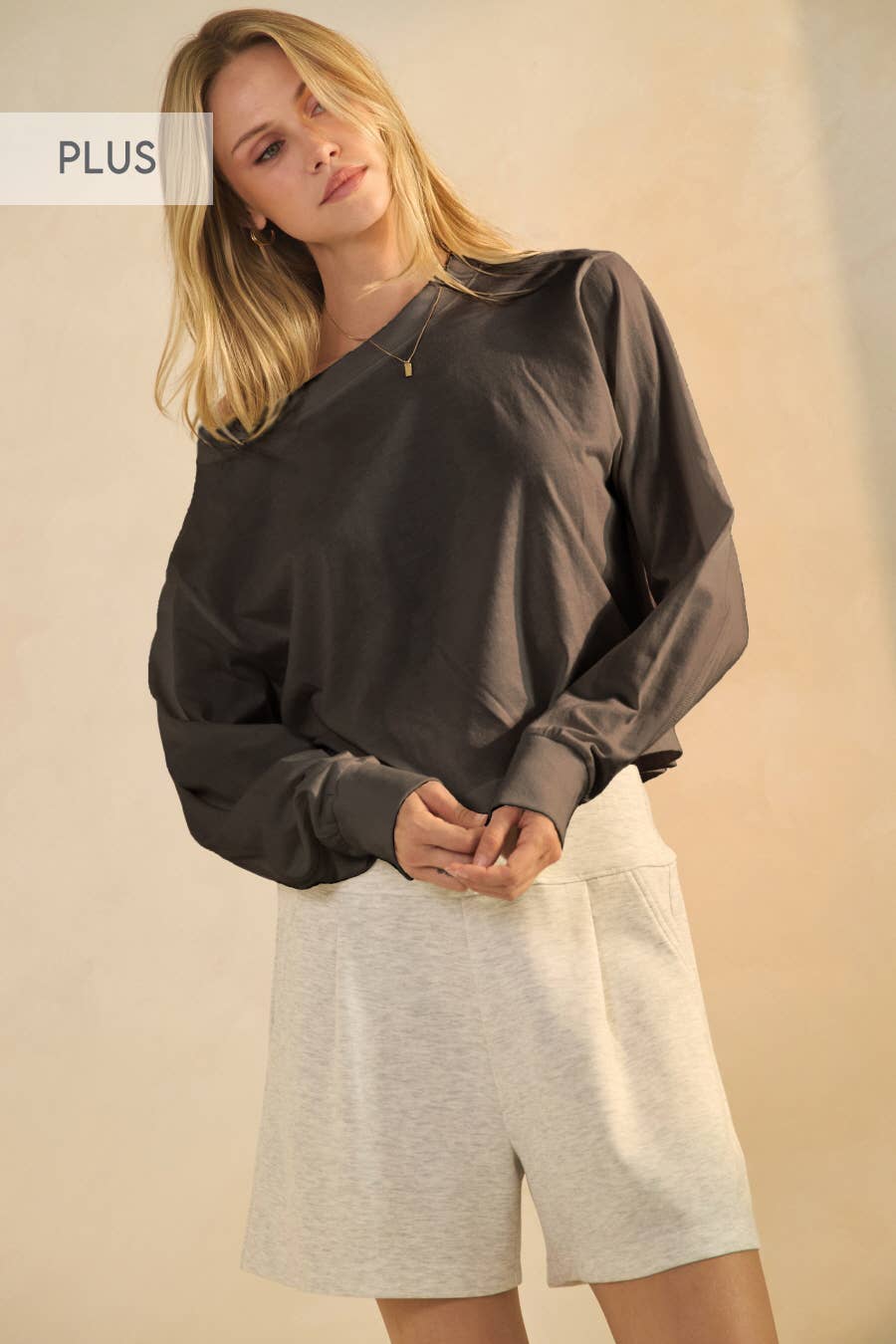 Plus Solid Cropped Oversized Pullover Top