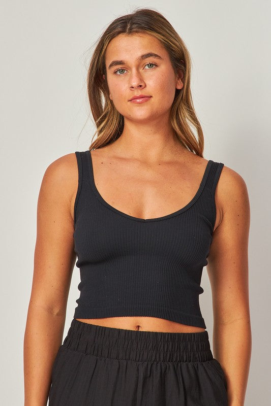 Ribbed Seamless V-neckline Crop Top