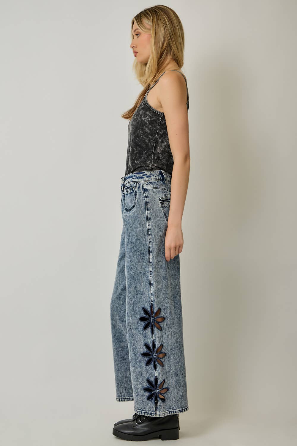 Daisy Embroidered Wide Leg Jeans