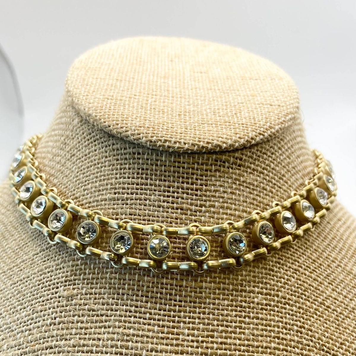 Luminous Crystal Link Choker