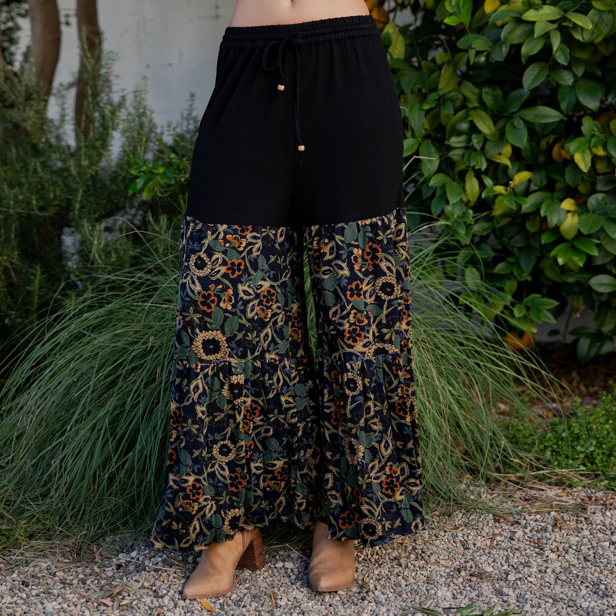 Black Dahlia Pants