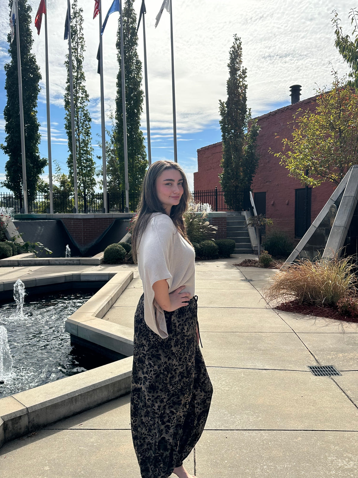 Leopard Print Balloon Trousers Side view
