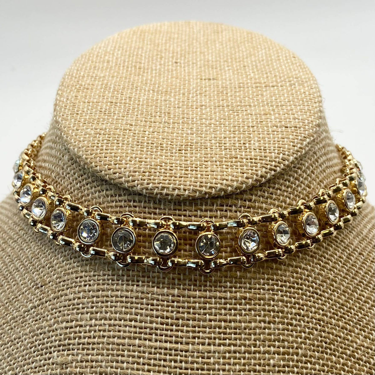 Luminous Crystal Link Choker